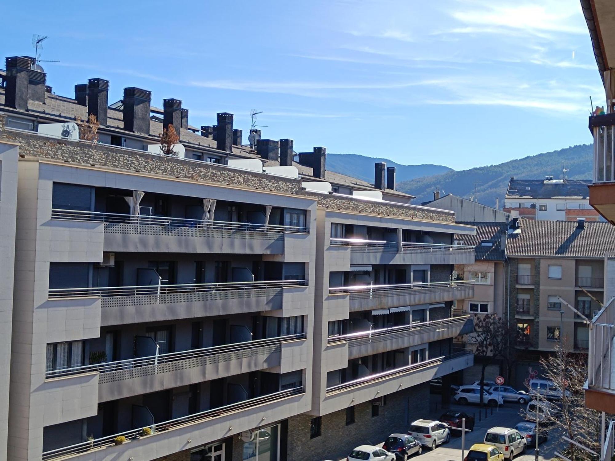 Apartamento Confort II La Seu d'Urgell Ngoại thất bức ảnh