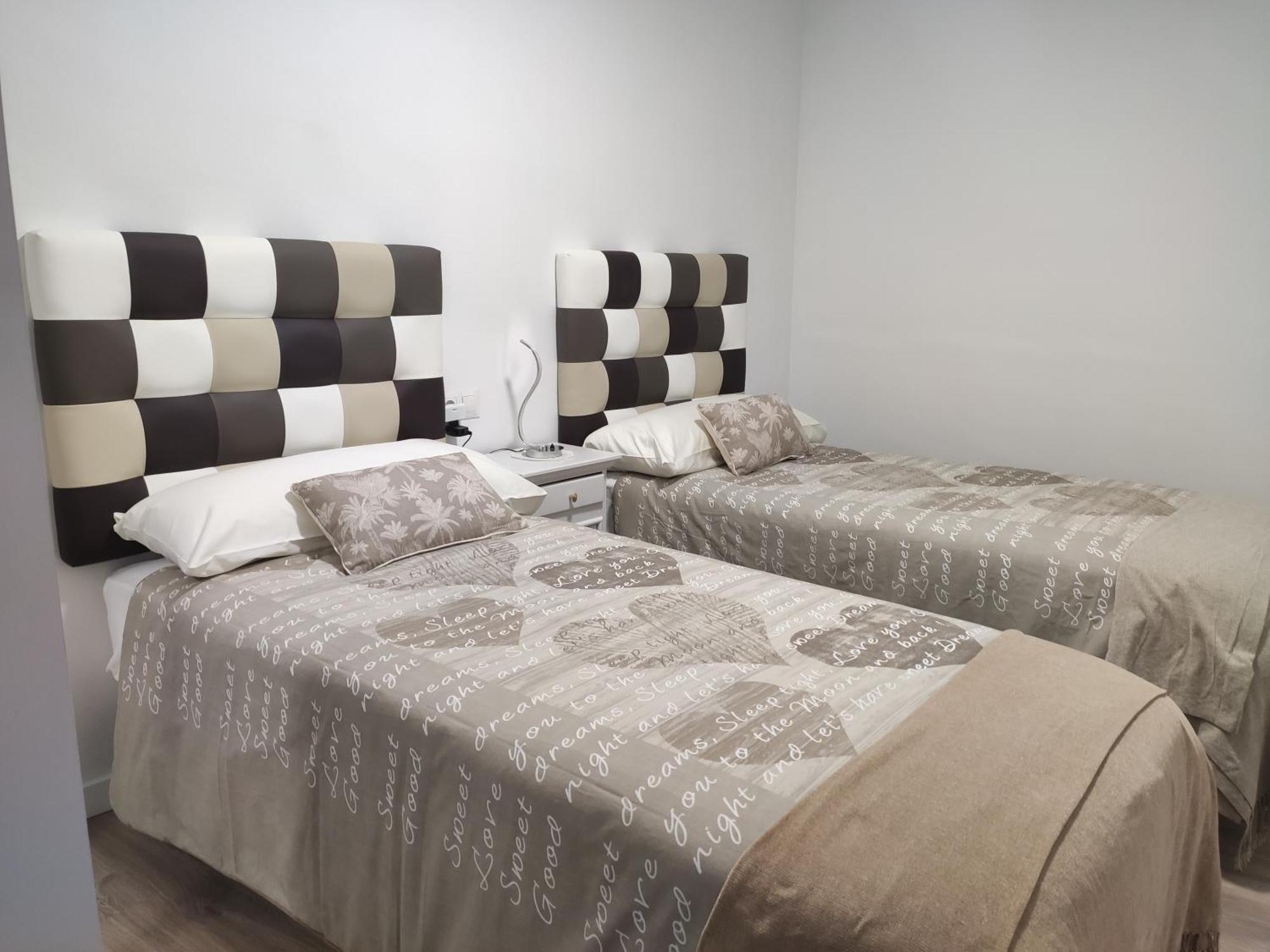 Apartamento Confort II La Seu d'Urgell Ngoại thất bức ảnh
